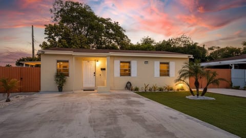 A first impression to fall in love with: This façade blends style and warmth, welcoming you to a comfortable and memorable stay from the very first moment.