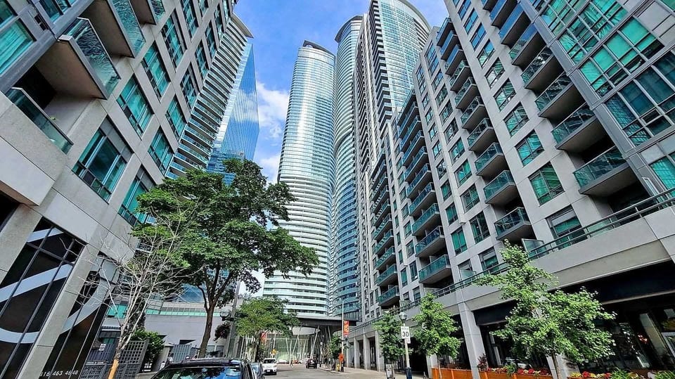Above Clouds 3 Bedroom Panoramic View - Toronto