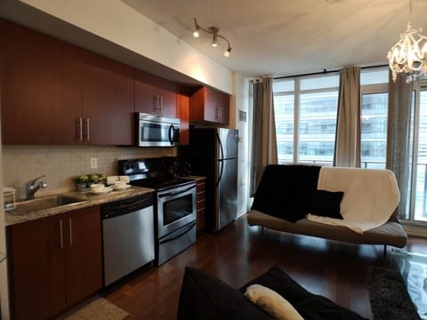 Modern Design 1 Bedroom Premier Condo