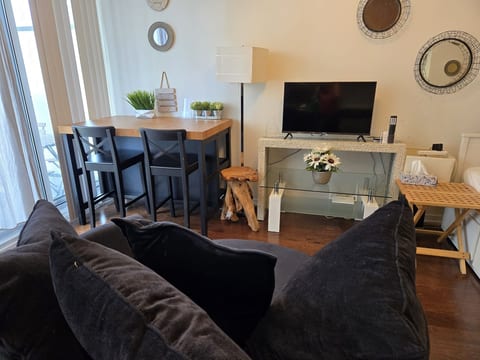 Allure Premier Town Flats Condo Downtown Toronto
