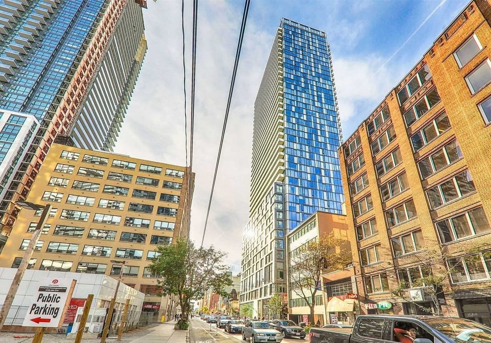 Town Flats Premier Studio Downtown Toronto - Toronto