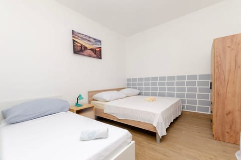 Apartments Kata - Unit 378973-13