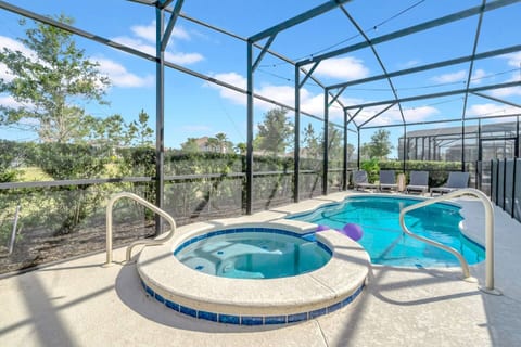 Heated pool (with fee)