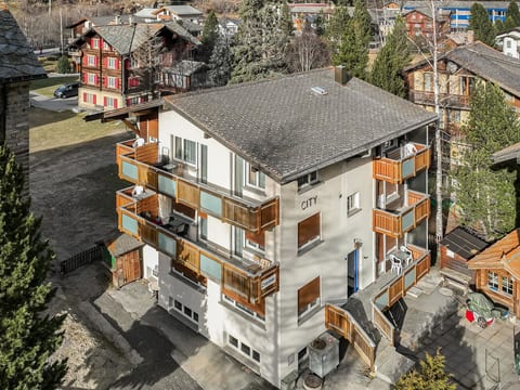 Apt #3
