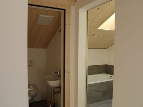 Appartement/Fewo, Dusche und Bad, 8-Bettwohnung