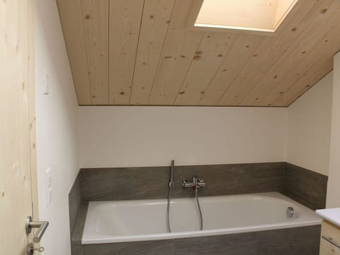 Appartement/Fewo, Dusche und Bad, 8-Bettwohnung