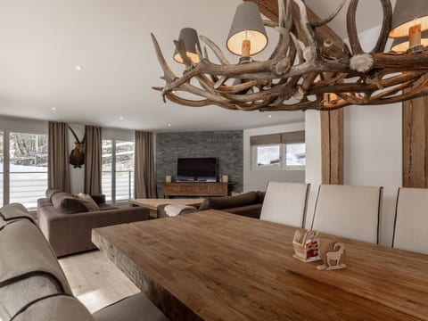 144 m2 Ferienwohnung mit grossem Südbalkon