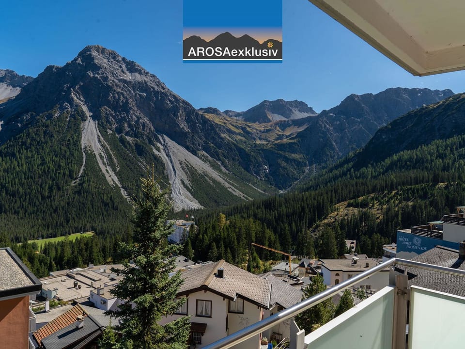 Praktische Wohnung an grossartiger Lage mit Blick - Arosa