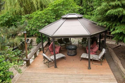 Rustic Retreat Dartagnan Room