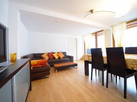 Luegisland Wohnung Salietti Appartement/Fewo, Dusche oder Bad, WC, 8-Bettwohnung