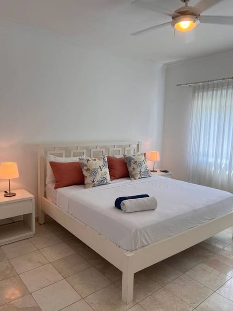 Beach Condo | 2 Pools | Walk to Beach, Bars & Eats