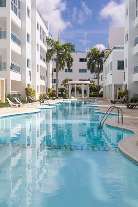 Beach Condo | 2 Pools | Walk to Beach, Bars & Eats