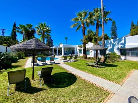 Event friendly Holiday Villa for large group image 4