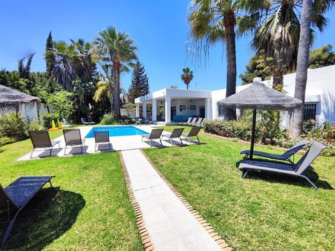Event friendly Holiday Villa for large group image 2