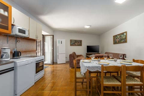 House Bakic - Unit 378945-13