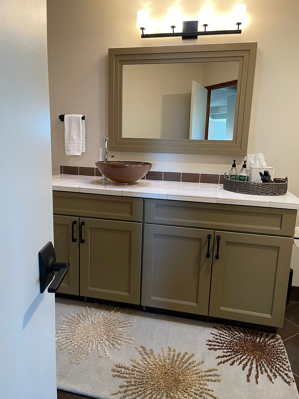 Stylish 3/4 Bathroom Adjacent to Bedroom