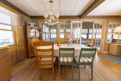 MTM Premier Beach Cottage on Lake Michigan Shore