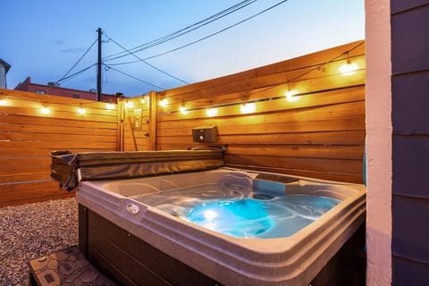 Hot tub comfortably seats 4. This is not a shared tub and exclusively for the use of Downtown Putter