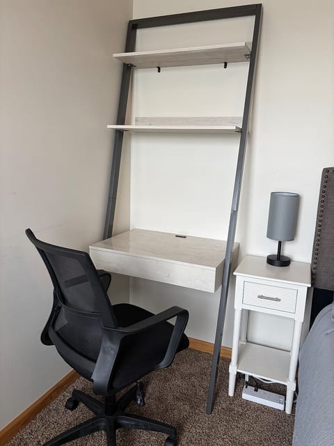 Comfy Queen Room + Kitchenette (upstairs) image 11