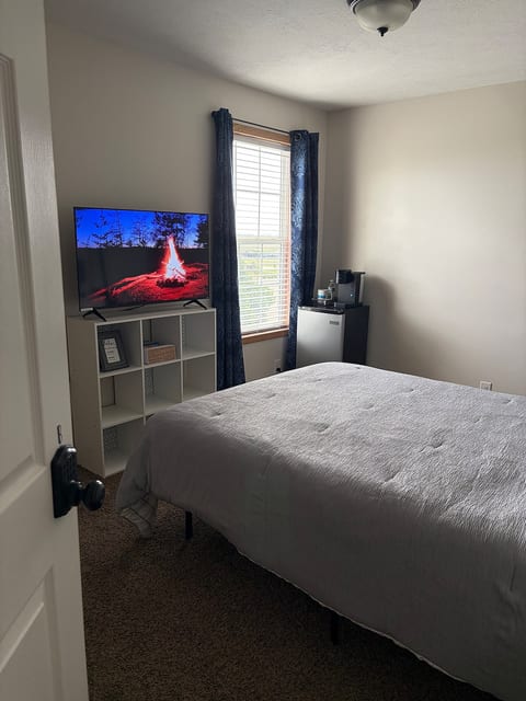 Comfy Queen Room + Kitchenette (upstairs) image 13