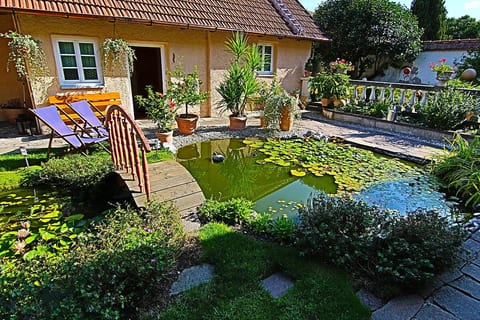 ... zum Ferienparadies Villa Toscana.