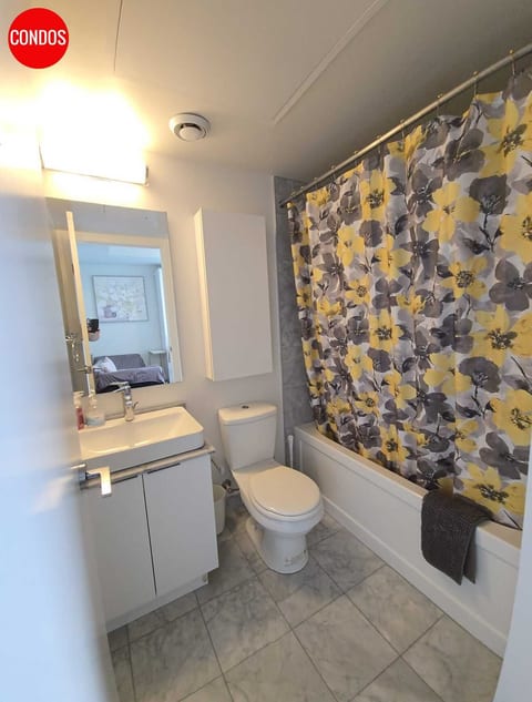 Booked Direct - Luxe Studio Downtown Toronto Core 40th + Floor