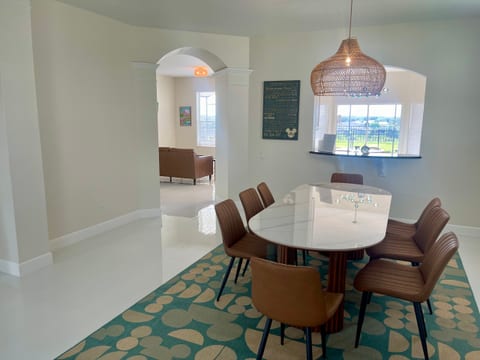 NEW LISTING-Disney Sunsets-Updated 6 Bedroom House