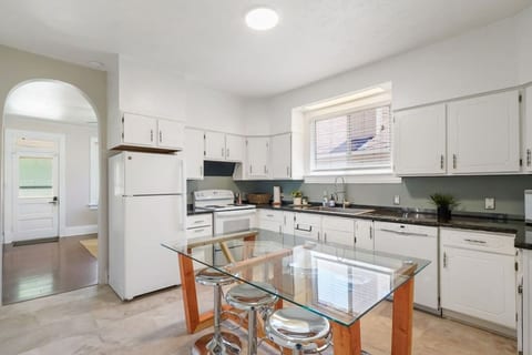Classic Downtown Provo Home | Sleeps 6