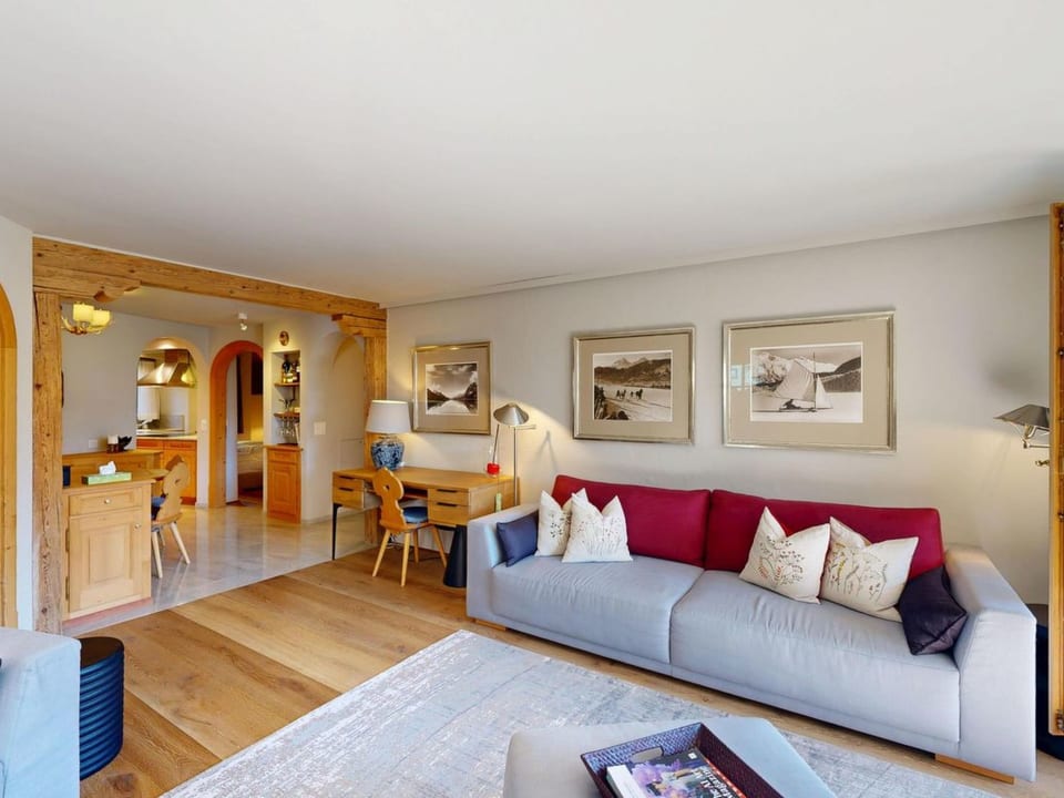 Apartment Üerts - Hochwertige Wohnung mit Balkon und Aussicht in Champfèr - Saint Moritz