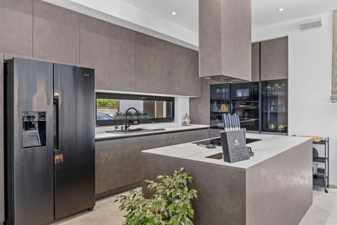 Villa Kim - Unit 377781-13