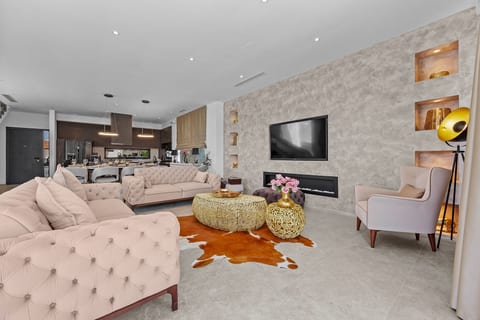 Villa Kim - Unit 377781-13