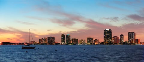 Unforgettable sunsets await: Experience the beauty of South Florida with stunning waterfront views just moments away