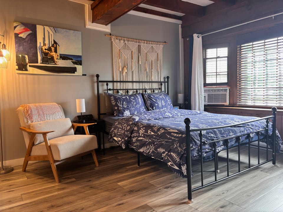 Bright, Spacious Bedroom