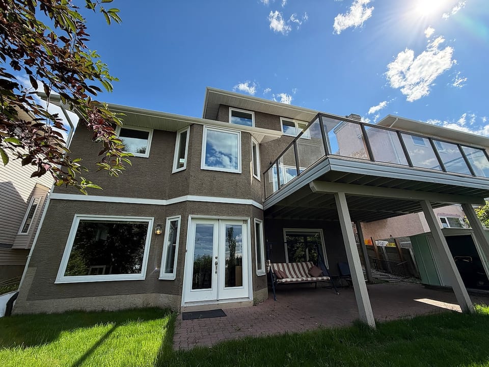 Spacious 4BR Calgary Home with Patio & BBQ image 1
