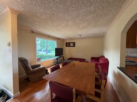 3BR Calgary Home with Patio & BBQ image 1