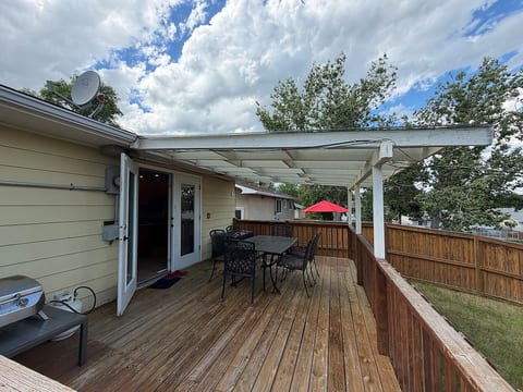 3BR Calgary Home with Patio & BBQ