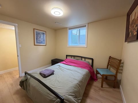 Private 2BR Calgary Basement Suite