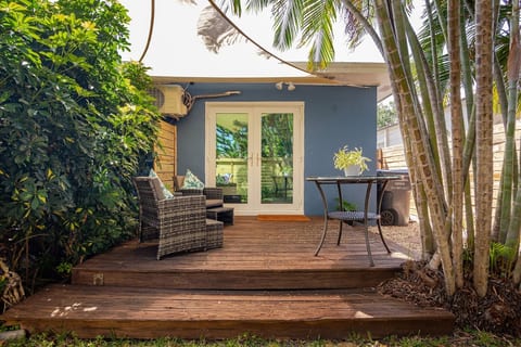 An outdoor space designed for you to disconnect, relax and enjoy the sunny weather of South Florida.