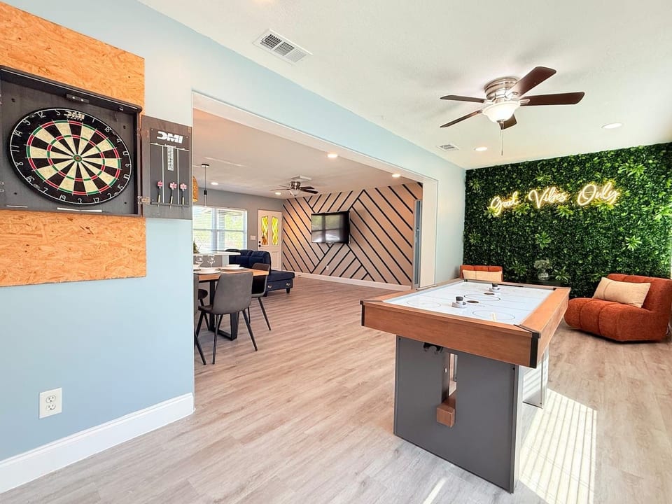 A space made for fun and unforgettable moments: Perfect for games, laughter, and time together 
