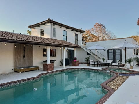 “5‑BR Family Retreat Pool & RV space 4 mi to JRC image 1