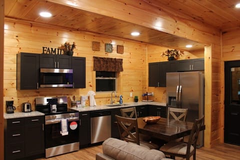 NEW Cozy Creek Cabin on Gatlinburg & Pigeon Forge image 4