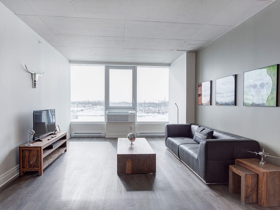 Modern 1BR Downtown Montreal | Equinoxe - Laval