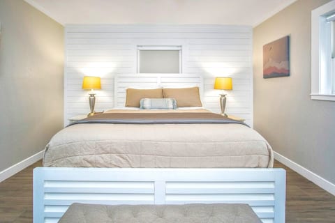 Queen bed