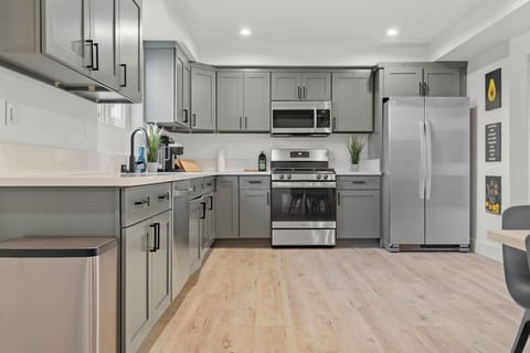 Home in Arts District w/ Parking