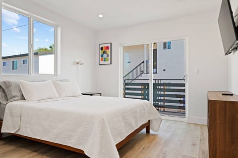 Home in Arts District w/ Parking