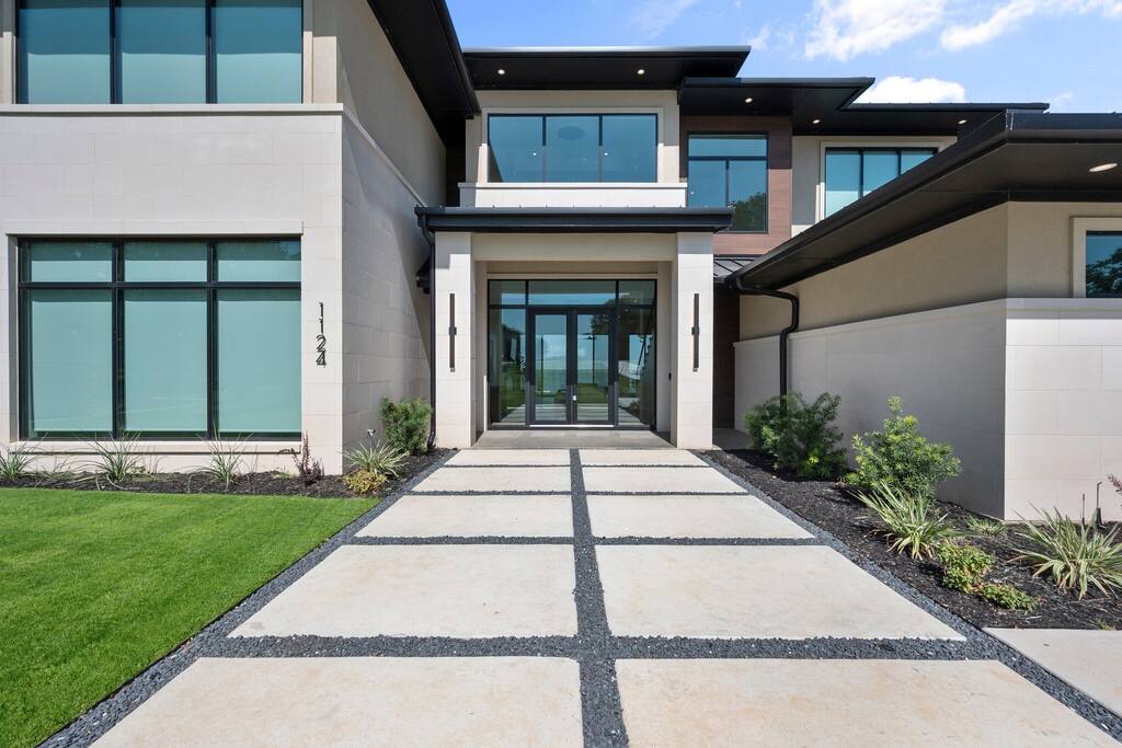 PARADISE ENTRY WITH KEYPAD ACCESS PARADISE ENTRY WITH KEYPAD ACCESS - Lakefront Estate -heated spa - chef avail - Streetman