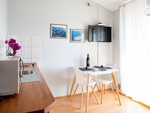Studio mit Balkon