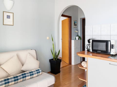 Studio mit Balkon