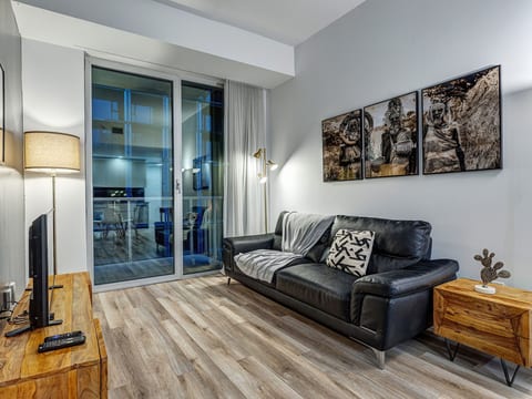 Furnished 2BR Downtown Montreal | Stanbrooke