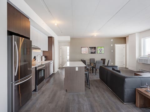 Furnished 3BR Downtown Montreal | Equinoxe